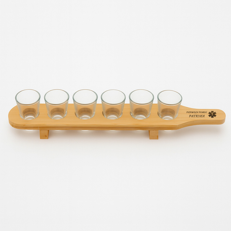 Zestaw to shotów - deska i 6 kieliszków z grawerem PIERWSZA POMOC + IMIE