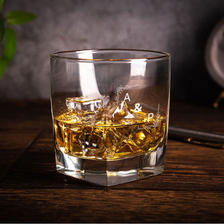 Zestaw do whisky DLA PARY na ŚLUB ROCZNICĘ PARAPETÓWKĘ