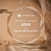 Szklana statuetka z grawerem – wyróżnienie dla LIDERA podsumowanie roku