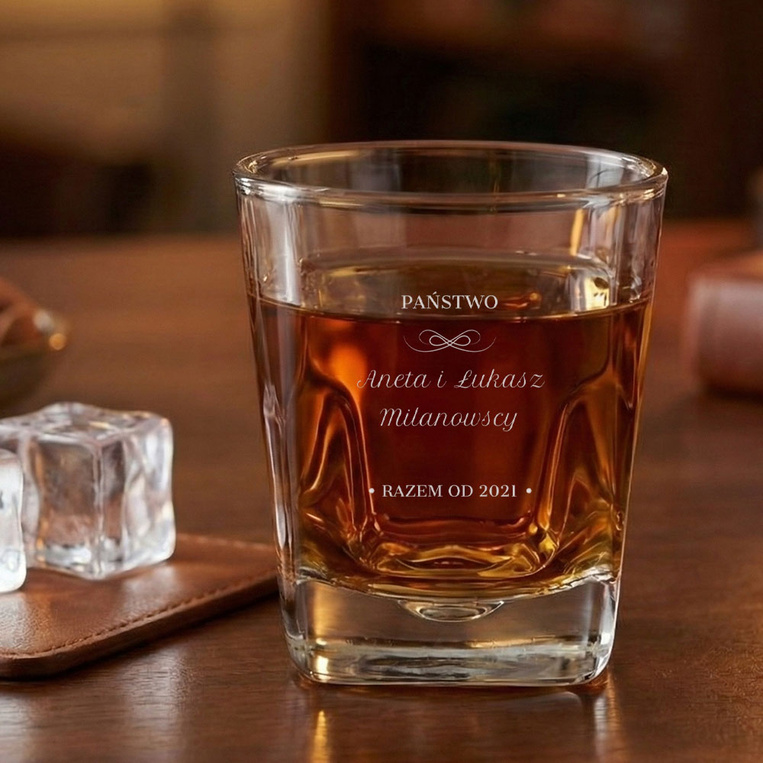 Szklanka do whisky z grawerem imion i nazwisko pary PREZENT NA ŚLUB ROCZNICĘ