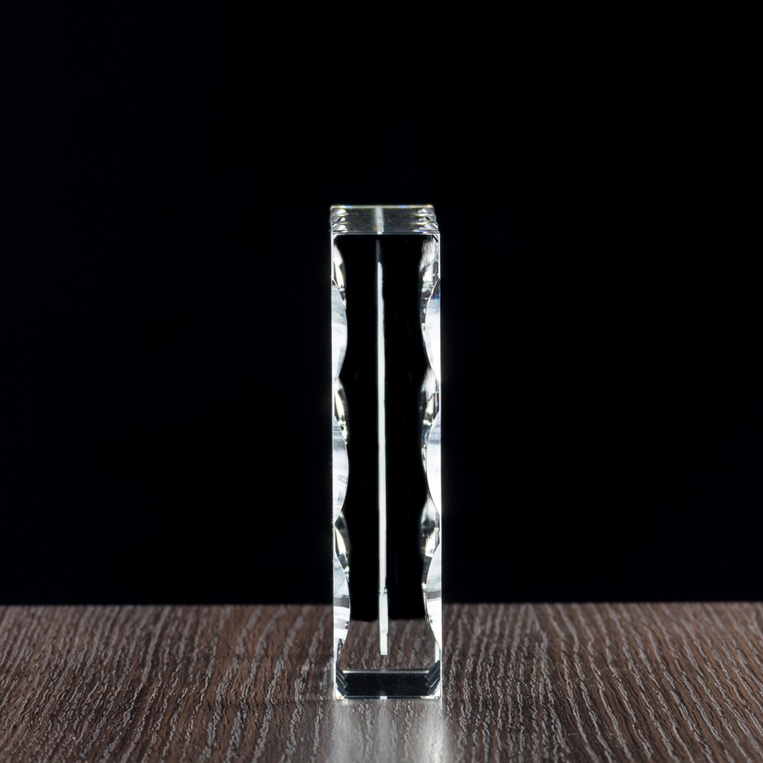 Fotolampka – statuetka 130x100x30 mm z grawerunkiem zdjęcia rodzinnego 2D