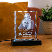 Kryształowa statuetka 2D z grawerem zdjęcia pary – zestaw z podstawką LED i etui