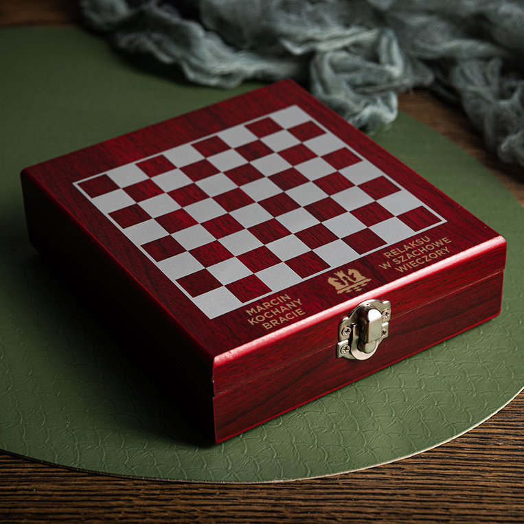 Zestaw do wina z szachami Z GRAWEREM DLA BRATA
