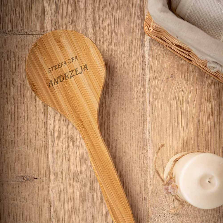Bambusowa szczotka do kąpieli z grawerem STREFA SPA + IMIĘ