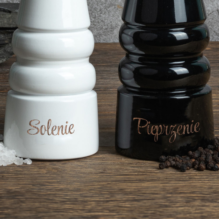 Zestaw 2 młynków do soli do pieprzu z grawerem SOLENIE PIEPRZENIE
