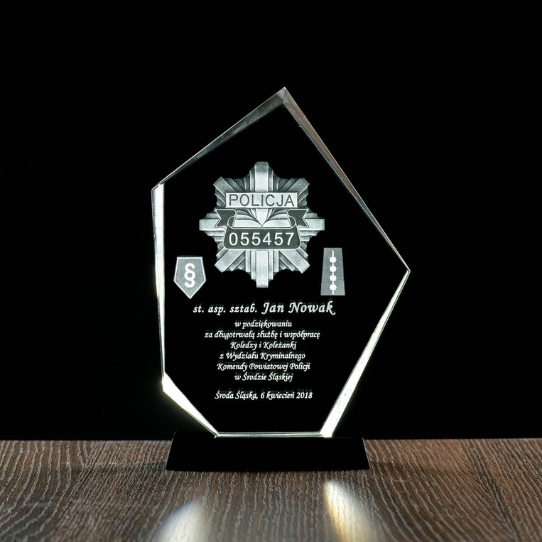Duża statuetka DLA POLICJANTA NA EMERYTURĘ – personalizowane podziękowanie
