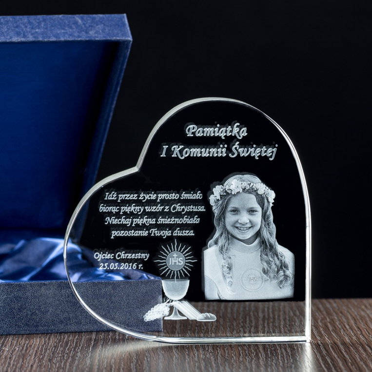 Pamiątka I Komunii Św. - zdjęcie 3D wygrawerowane w krysztale. TWOJA DEDYKACJA
