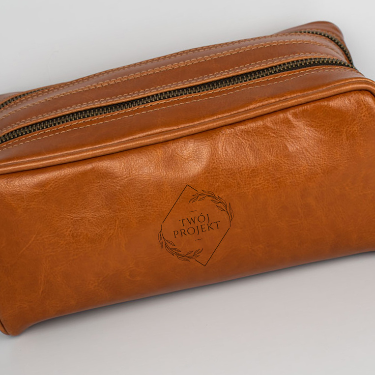 Grawerowana kosmetyczka ze skóry PREZENT DLA NIEGO z twoim projektem