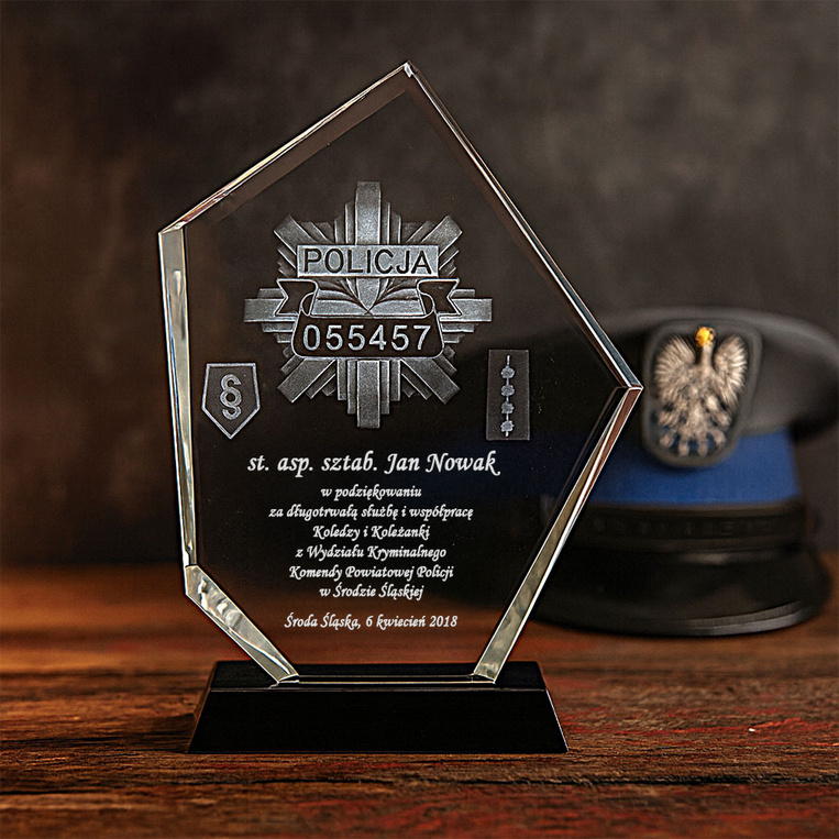 Duża statuetka DLA POLICJANTA NA EMERYTURĘ – personalizowane podziękowanie