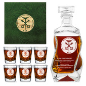 Grawerowana karafka i szklanki z logotypem KAS – elegancki prezent