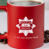 Kubek ceramiczny z grawerem odznaki policyjnej – personalizowany