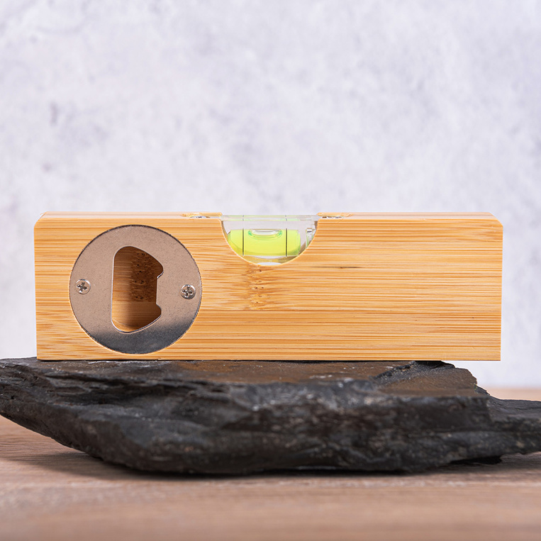 Poziomica z otwieraczem z grawerem GENTLEMAN + IMIE