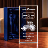 Statuetka Firmowa na Jubileusz -  Ciągnik Rolniczy 3D Grawer w szkle