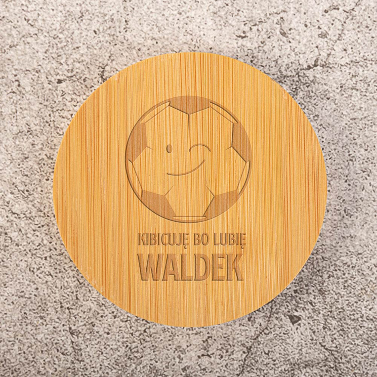 Otwieracz do butelek dla kibica piłki nożnej z grawerem KIBICUJĘ BO LUBIĘ + IMIĘ