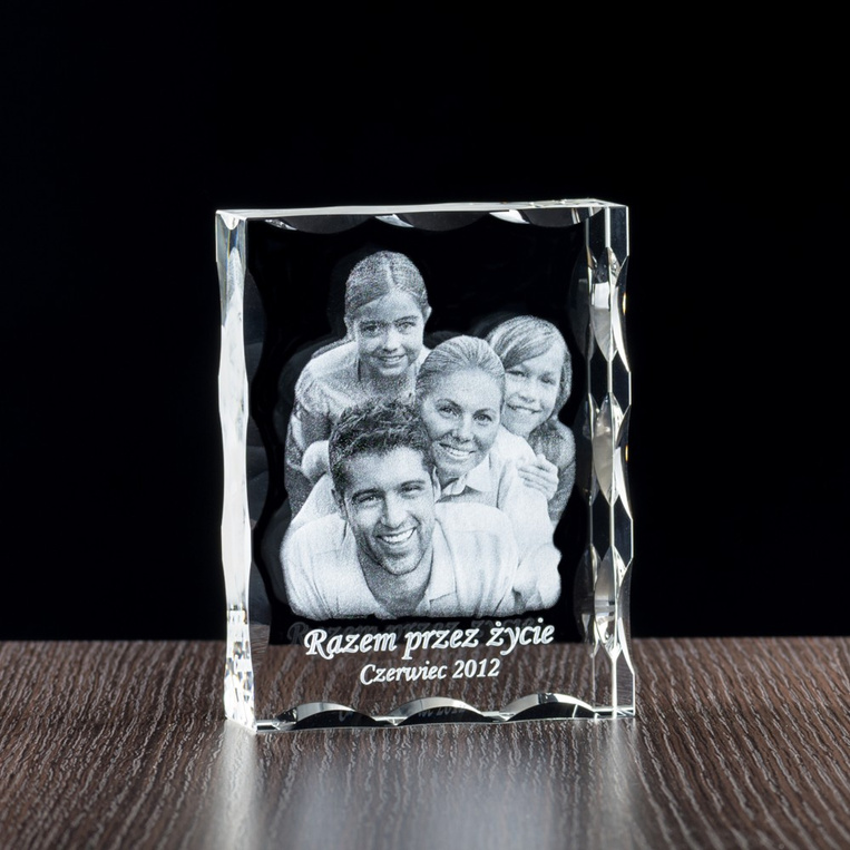 Fotolampka – statuetka 130x100x30 mm z grawerunkiem zdjęcia rodzinnego 2D