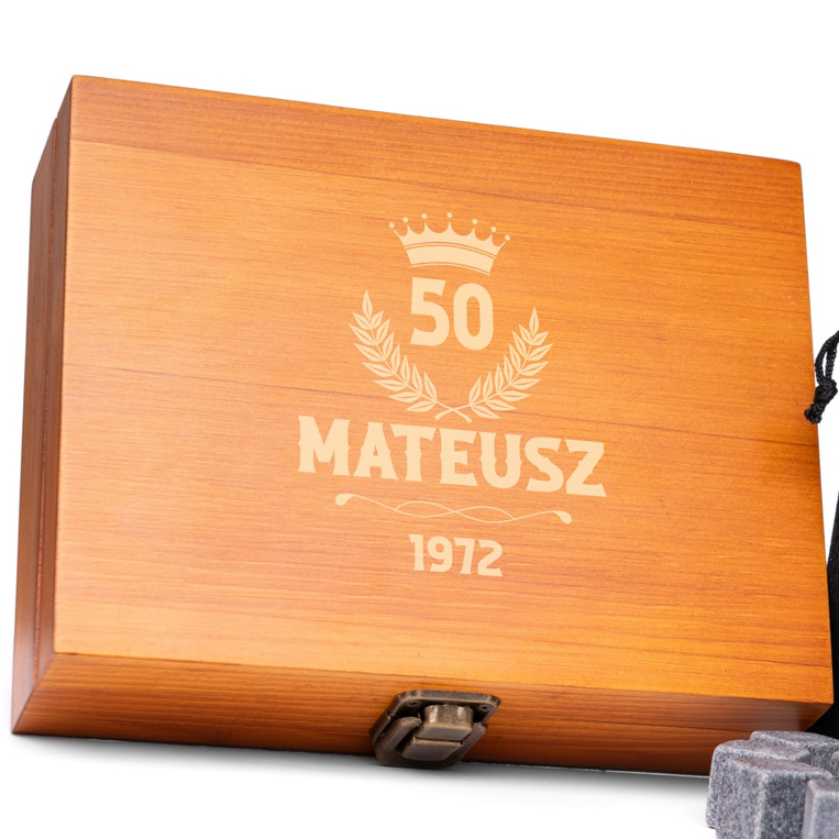Prezent na 50 URODZINY komplet personalizowanych kamieni do whisky