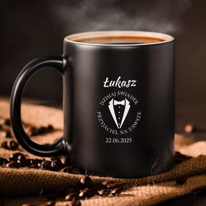 Czarny kubek dla świadka z grawerem – imię, data i wyjątkowa dedykacja
