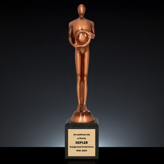 Statuetka WIKTOR – WYRÓŻNIENIE DLA PRACOWNIKA na podsumowanie roku