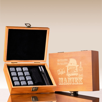 Kamienie do whisky z grawerem OD MAŁEGO DO CAŁEGO + imię