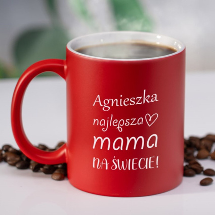 Czerwony kubek ceramiczny z grawerem DLA MAMY – Dzień Matki, imieniny, święta