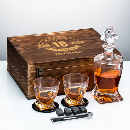 Zestaw do whisky na 18-tkę – dorosłość w wielkim stylu