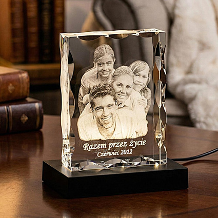 Fotolampka – statuetka 130x100x30 mm z grawerunkiem zdjęcia rodzinnego 2D
